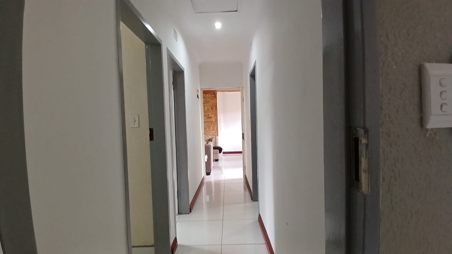 3 Bedroom Property for Sale in Groblerpark Gauteng