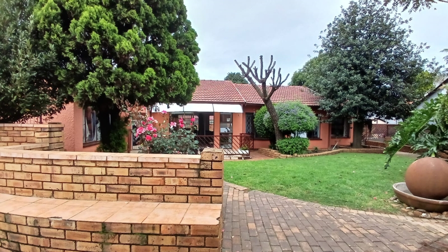 3 Bedroom Property for Sale in Groblerpark Gauteng