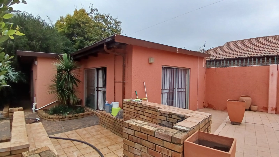 3 Bedroom Property for Sale in Groblerpark Gauteng