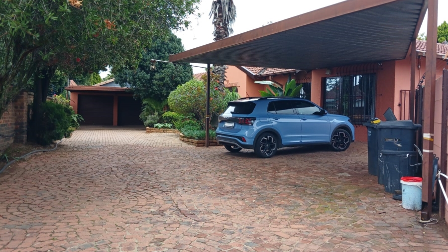 3 Bedroom Property for Sale in Groblerpark Gauteng