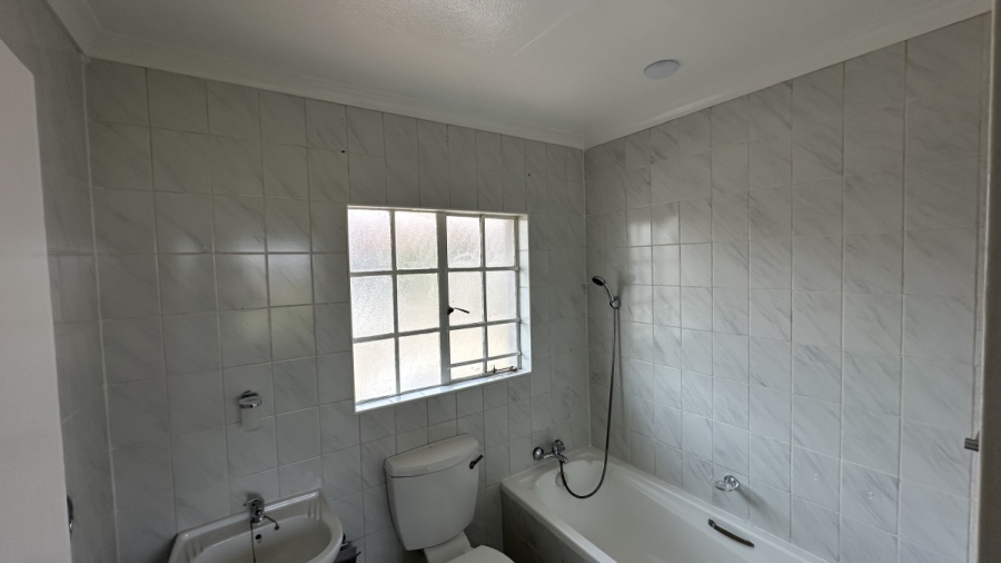 2 Bedroom Property for Sale in Eden Glen Gauteng