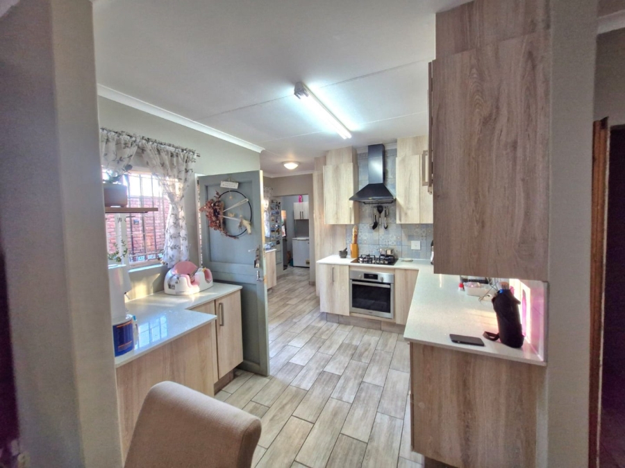 2 Bedroom Property for Sale in Montana Park Gauteng