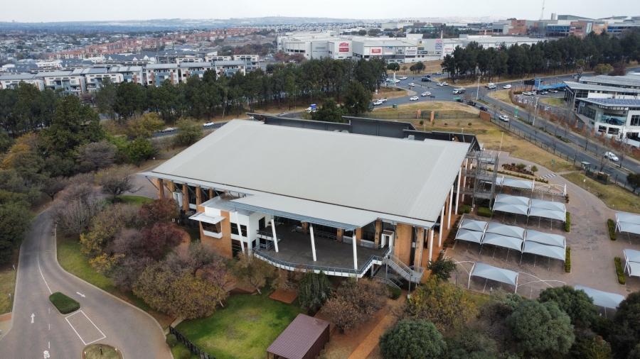 To Let Commercial Property for Rent in Longmeadow Gauteng