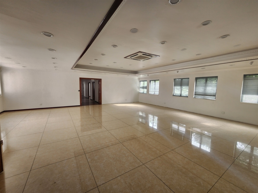 To Let Commercial Property for Rent in Wierda Valley Gauteng