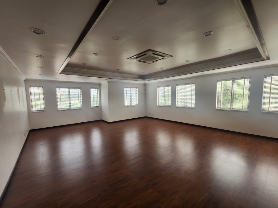 To Let Commercial Property for Rent in Wierda Valley Gauteng