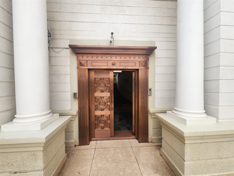 To Let Commercial Property for Rent in Wierda Valley Gauteng
