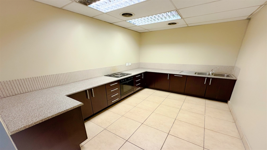To Let Commercial Property for Rent in Bedfordview Gauteng