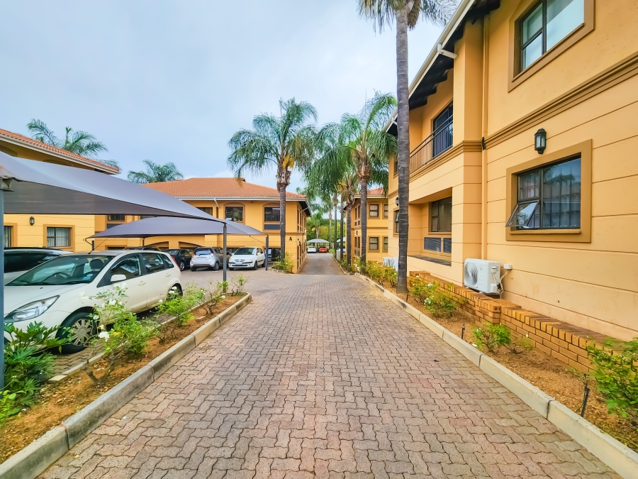 To Let Commercial Property for Rent in Allens Nek Gauteng