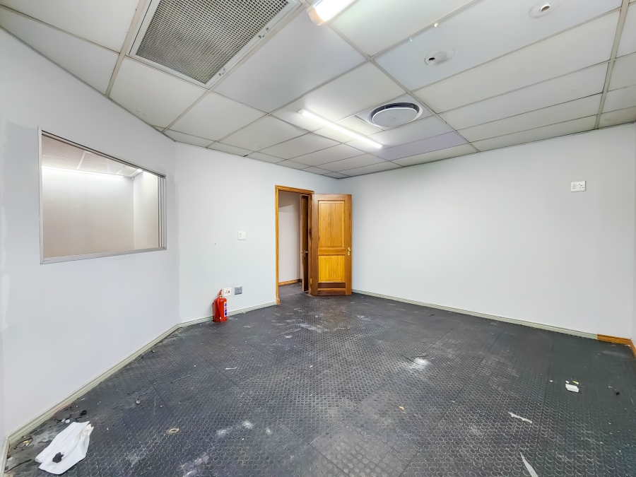 To Let Commercial Property for Rent in Allens Nek Gauteng