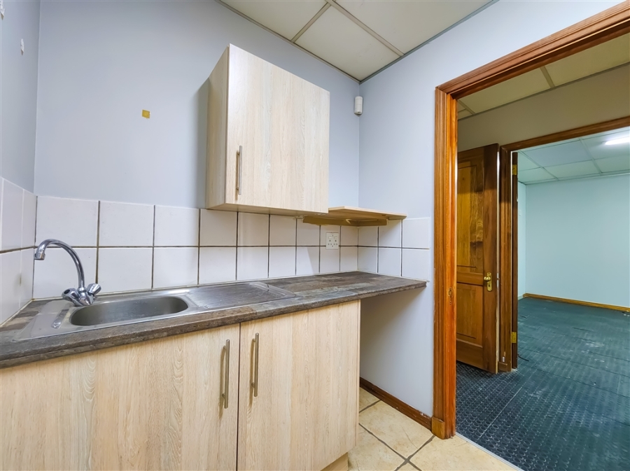 To Let Commercial Property for Rent in Allens Nek Gauteng
