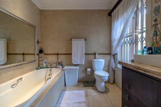 5 Bedroom Property for Sale in Glenvista Gauteng