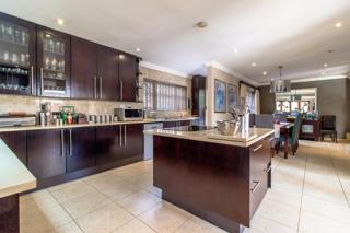 5 Bedroom Property for Sale in Glenvista Gauteng