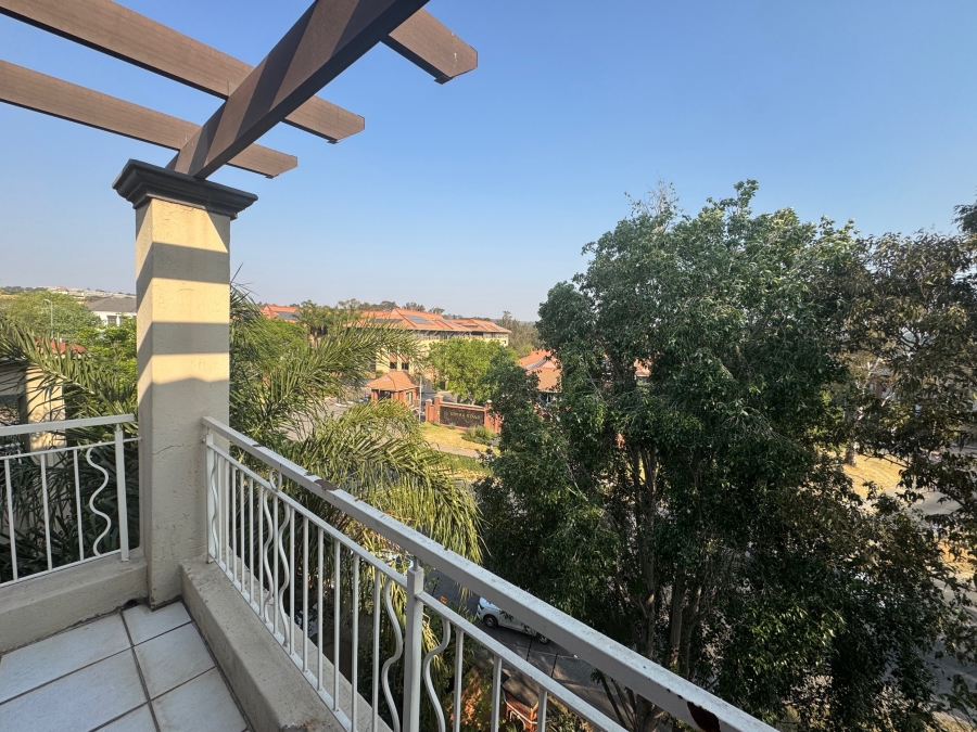 To Let 3 Bedroom Property for Rent in Sunninghill Gauteng