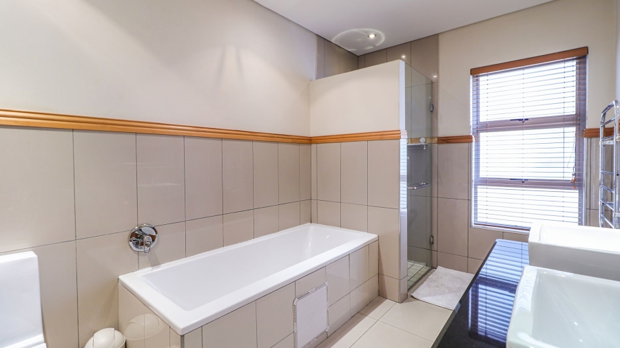 3 Bedroom Property for Sale in Morningside Gauteng