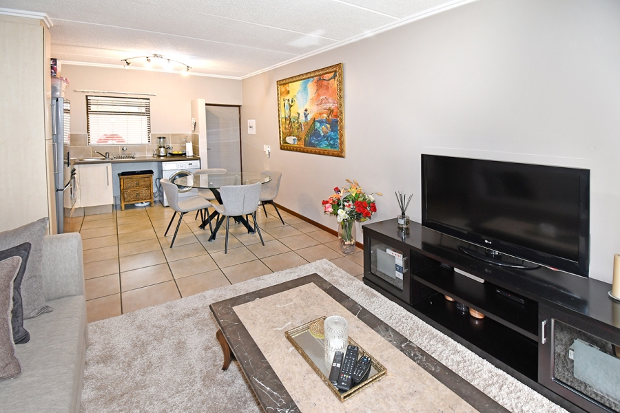 1 Bedroom Property for Sale in Lonehill Gauteng