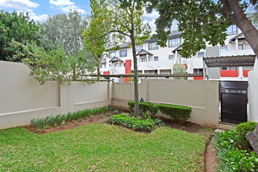 1 Bedroom Property for Sale in Lonehill Gauteng