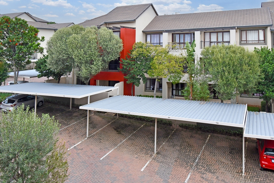 1 Bedroom Property for Sale in Lonehill Gauteng