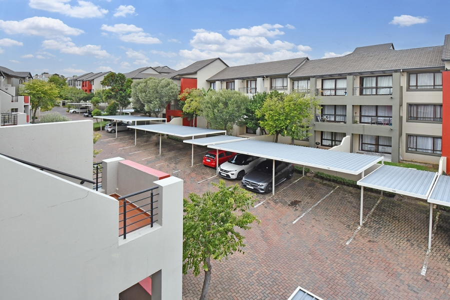 1 Bedroom Property for Sale in Lonehill Gauteng