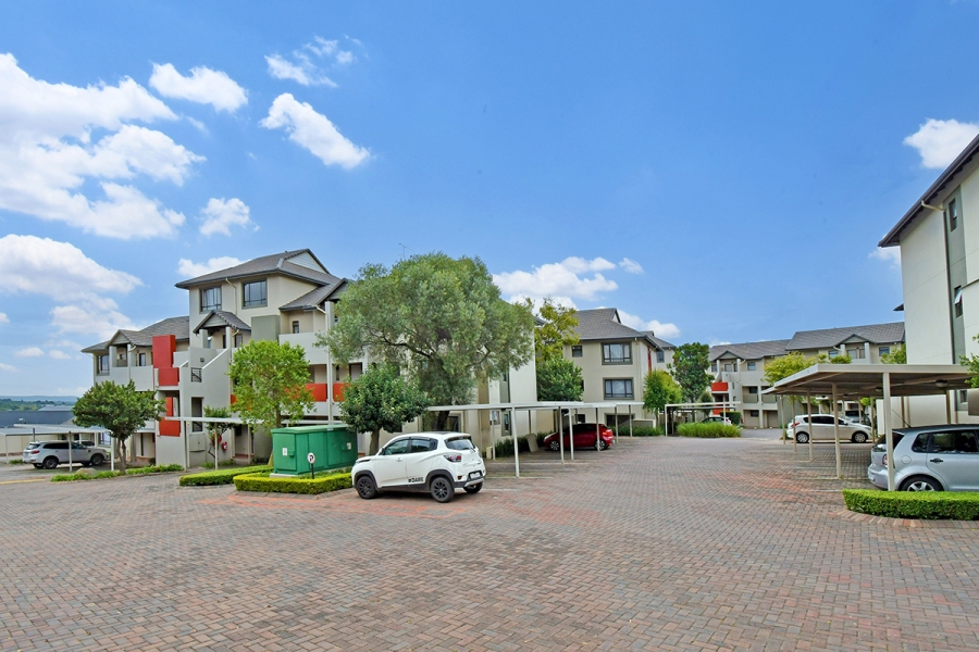 1 Bedroom Property for Sale in Lonehill Gauteng
