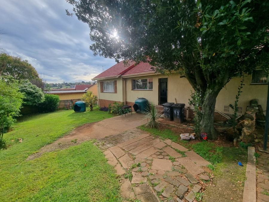 To Let 3 Bedroom Property for Rent in Lindhaven Gauteng
