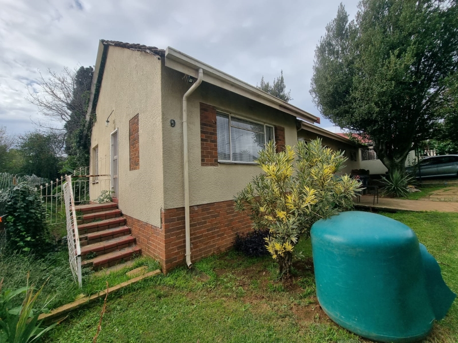 To Let 3 Bedroom Property for Rent in Lindhaven Gauteng
