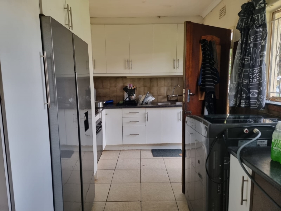 To Let 3 Bedroom Property for Rent in Lindhaven Gauteng