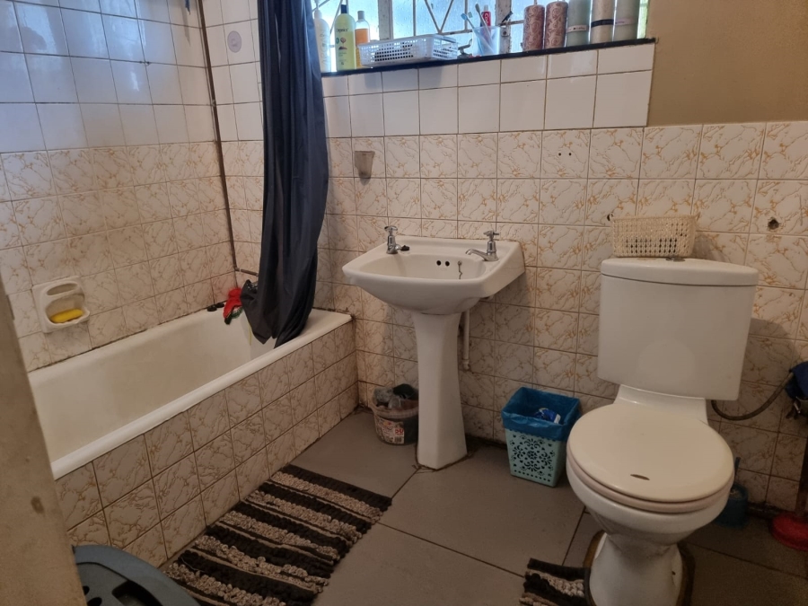 To Let 3 Bedroom Property for Rent in Lindhaven Gauteng