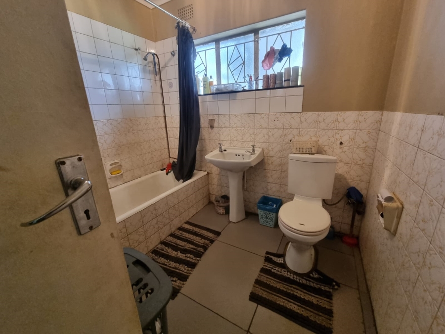 To Let 3 Bedroom Property for Rent in Lindhaven Gauteng