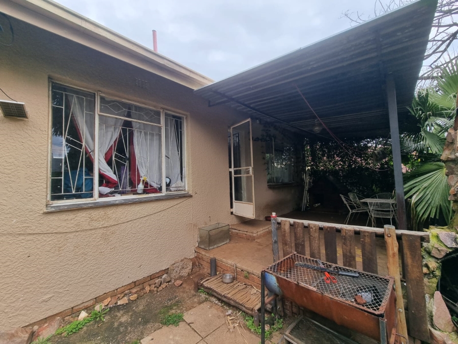 To Let 3 Bedroom Property for Rent in Lindhaven Gauteng