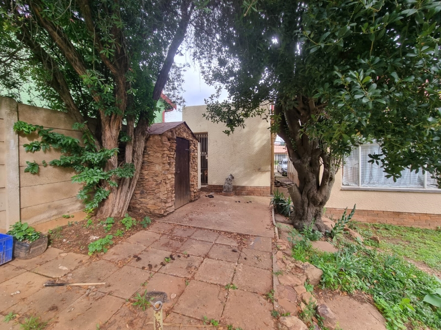 To Let 3 Bedroom Property for Rent in Lindhaven Gauteng