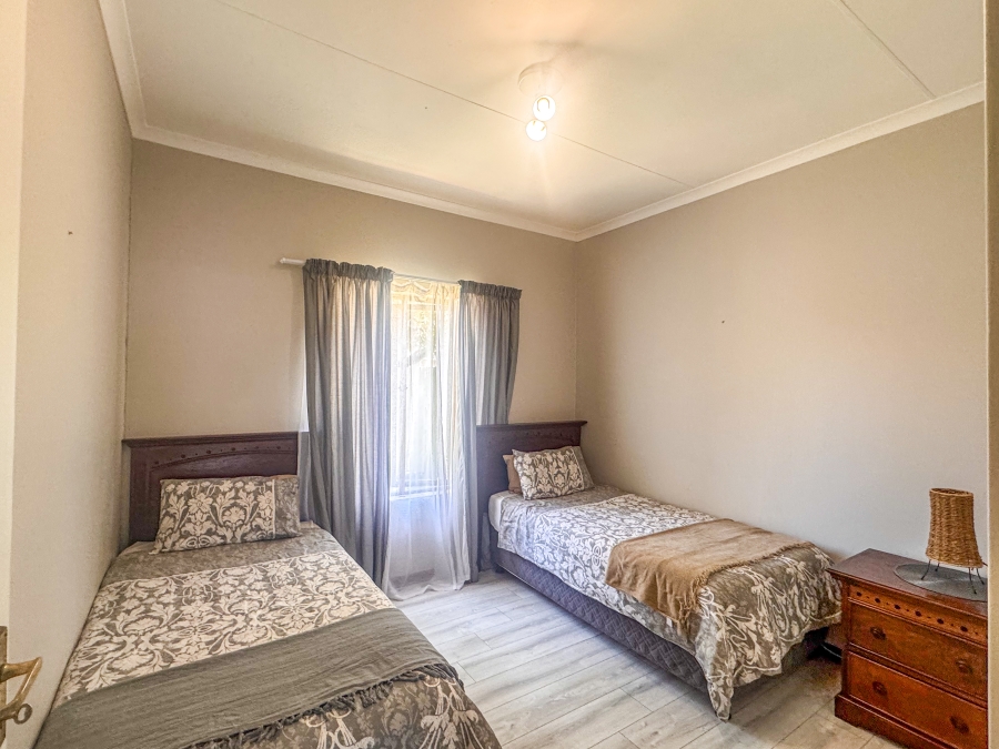 2 Bedroom Property for Sale in Silver Lakes Golf Estate Gauteng