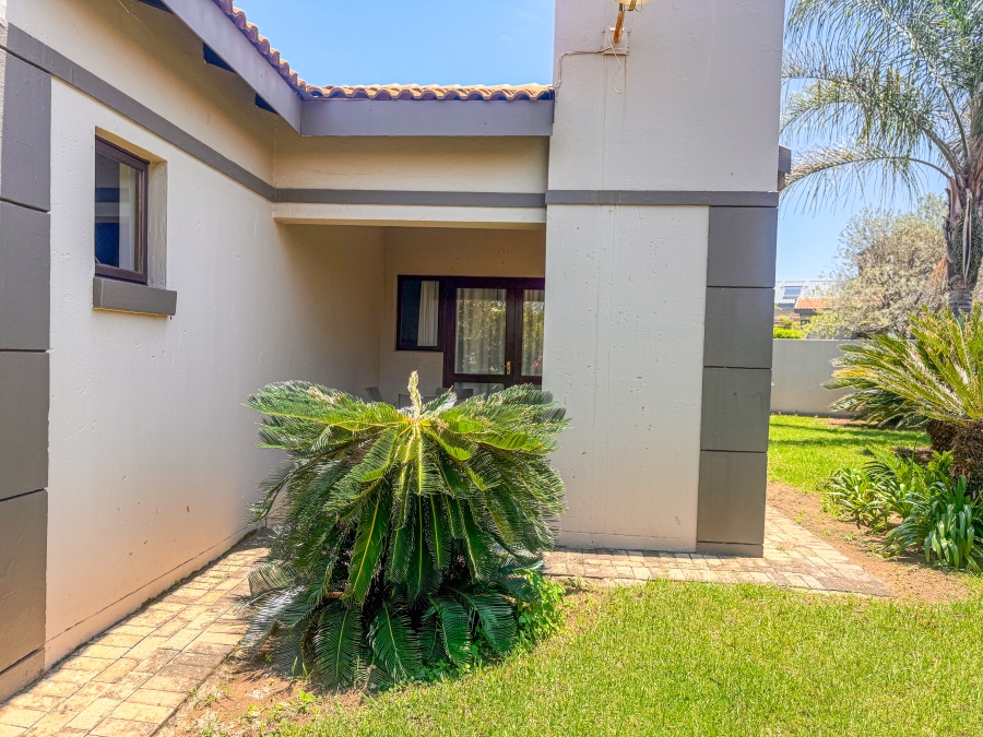 2 Bedroom Property for Sale in Silver Lakes Golf Estate Gauteng