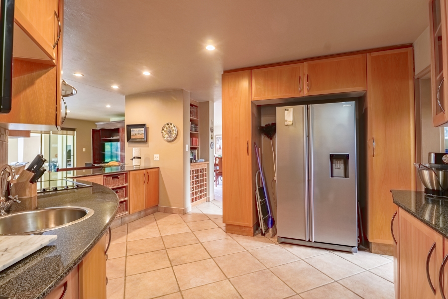 3 Bedroom Property for Sale in The Glades Gauteng