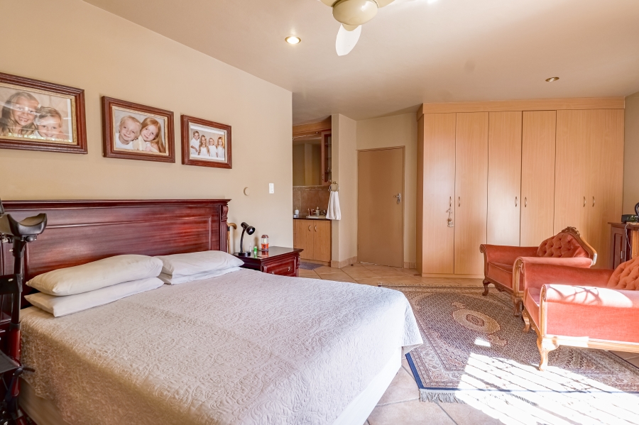 3 Bedroom Property for Sale in The Glades Gauteng