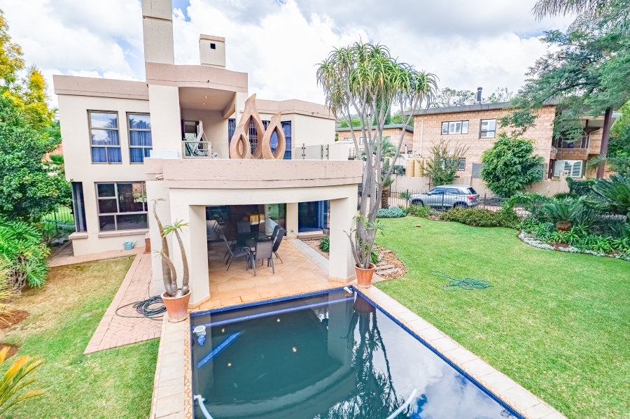 3 Bedroom Property for Sale in The Glades Gauteng