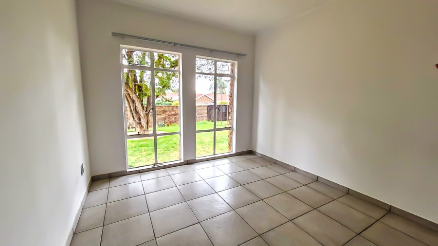 3 Bedroom Property for Sale in Florauna Gauteng
