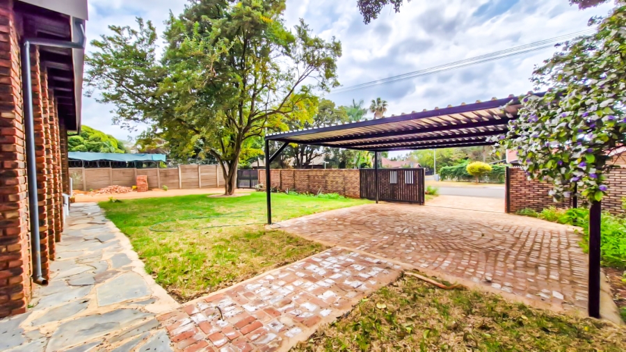 3 Bedroom Property for Sale in Florauna Gauteng