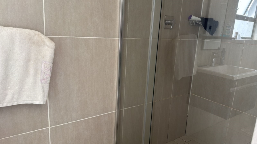 2 Bedroom Property for Sale in Greenstone Ridge Gauteng