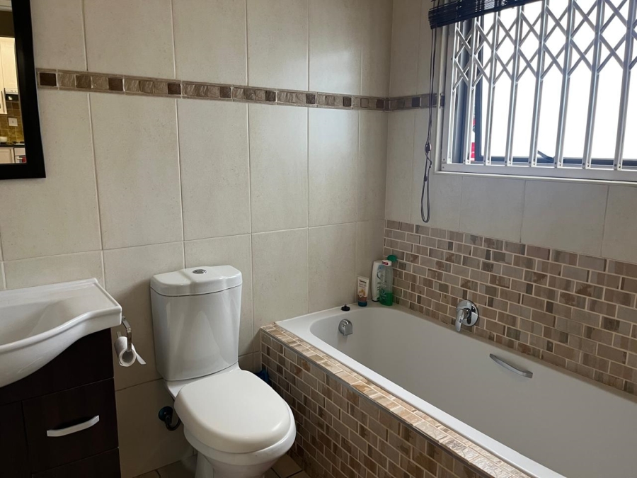 2 Bedroom Property for Sale in Marais Steyn Park Gauteng