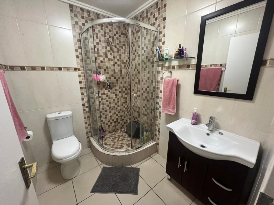 2 Bedroom Property for Sale in Marais Steyn Park Gauteng