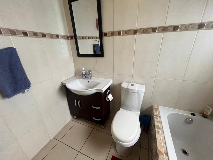 2 Bedroom Property for Sale in Marais Steyn Park Gauteng