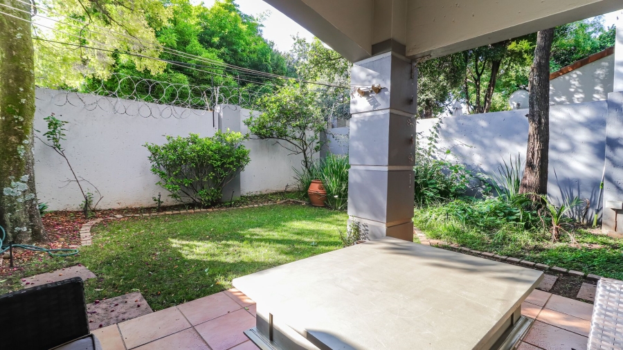 2 Bedroom Property for Sale in Waverley Gauteng