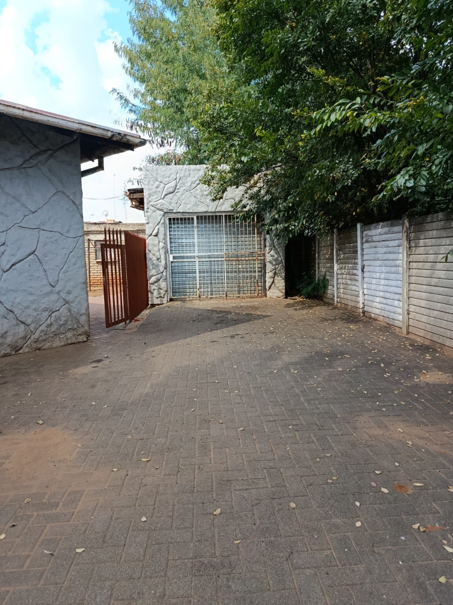 3 Bedroom Property for Sale in Vanderbijlpark Cw 6 Gauteng