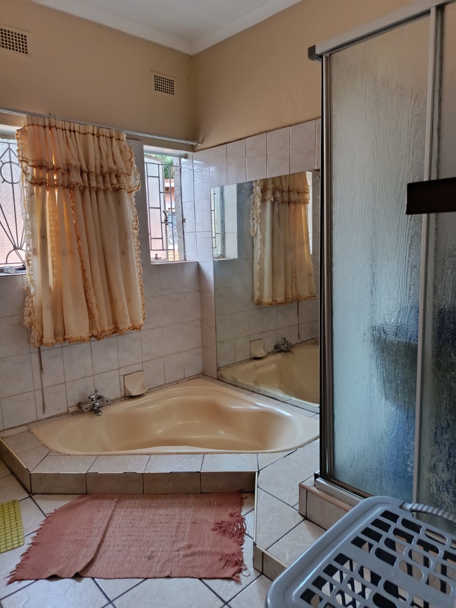 3 Bedroom Property for Sale in Vanderbijlpark Cw 6 Gauteng