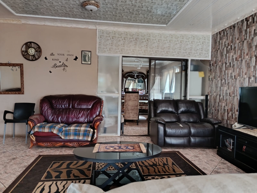 3 Bedroom Property for Sale in Vanderbijlpark Cw 6 Gauteng