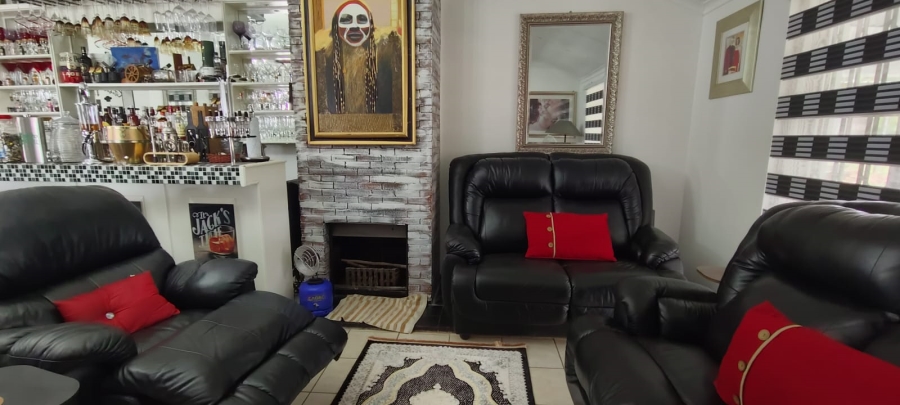 4 Bedroom Property for Sale in Hillshaven Gauteng