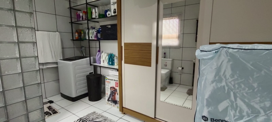 4 Bedroom Property for Sale in Hillshaven Gauteng