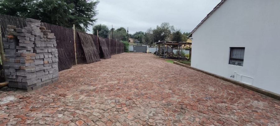 4 Bedroom Property for Sale in Hillshaven Gauteng