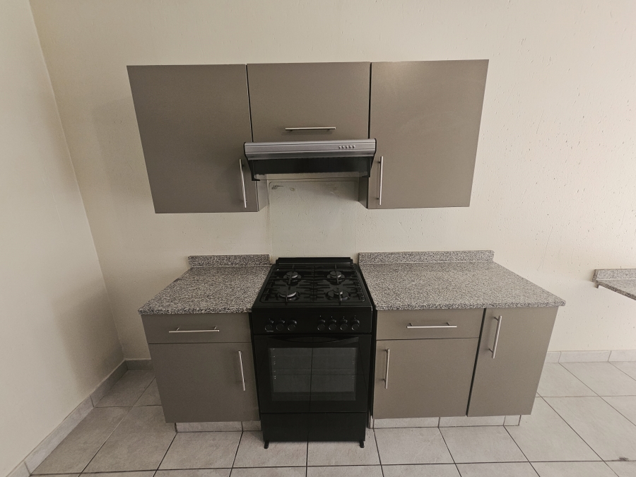 2 Bedroom Property for Sale in Beverley Gauteng
