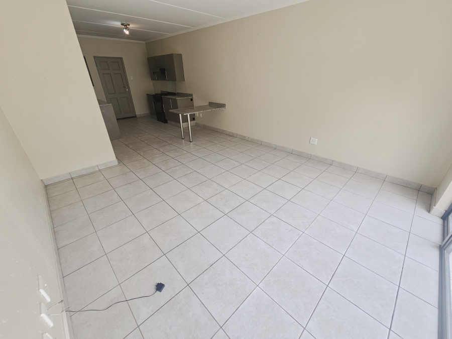 2 Bedroom Property for Sale in Beverley Gauteng